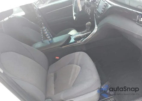 2019 Toyota Camry Le из США, поврежденный, VIN 4T1B11HKXKU840389